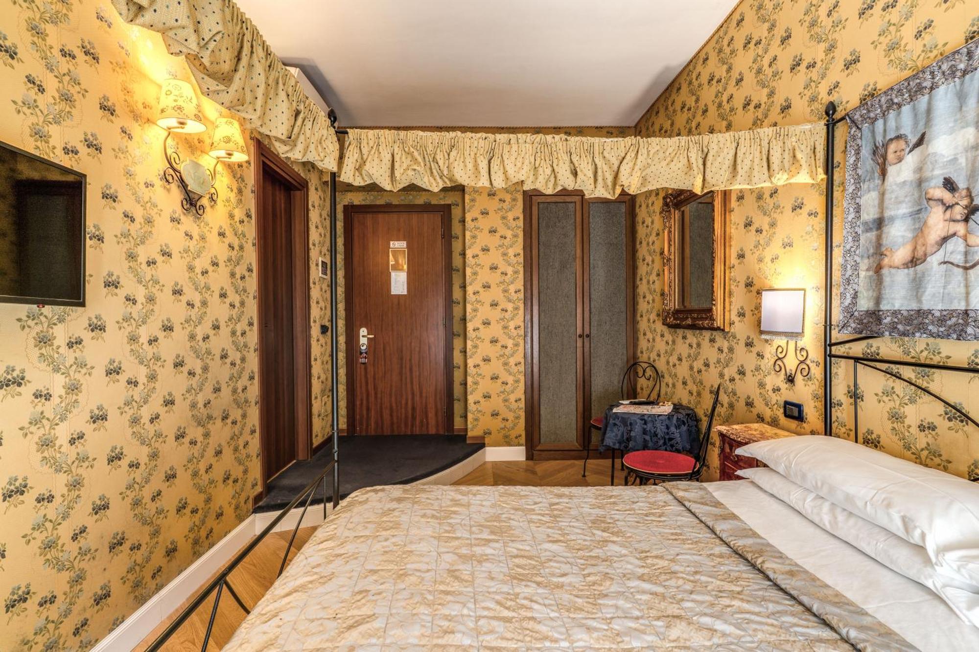 레지덴자 아베 로마 B&B 외부 사진